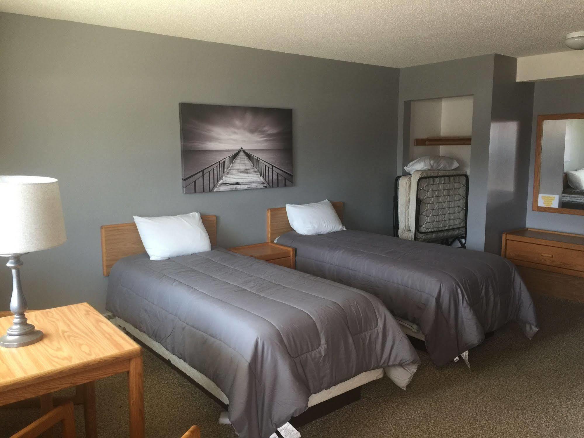 Red Door Resort & Motel Aitkin Экстерьер фото